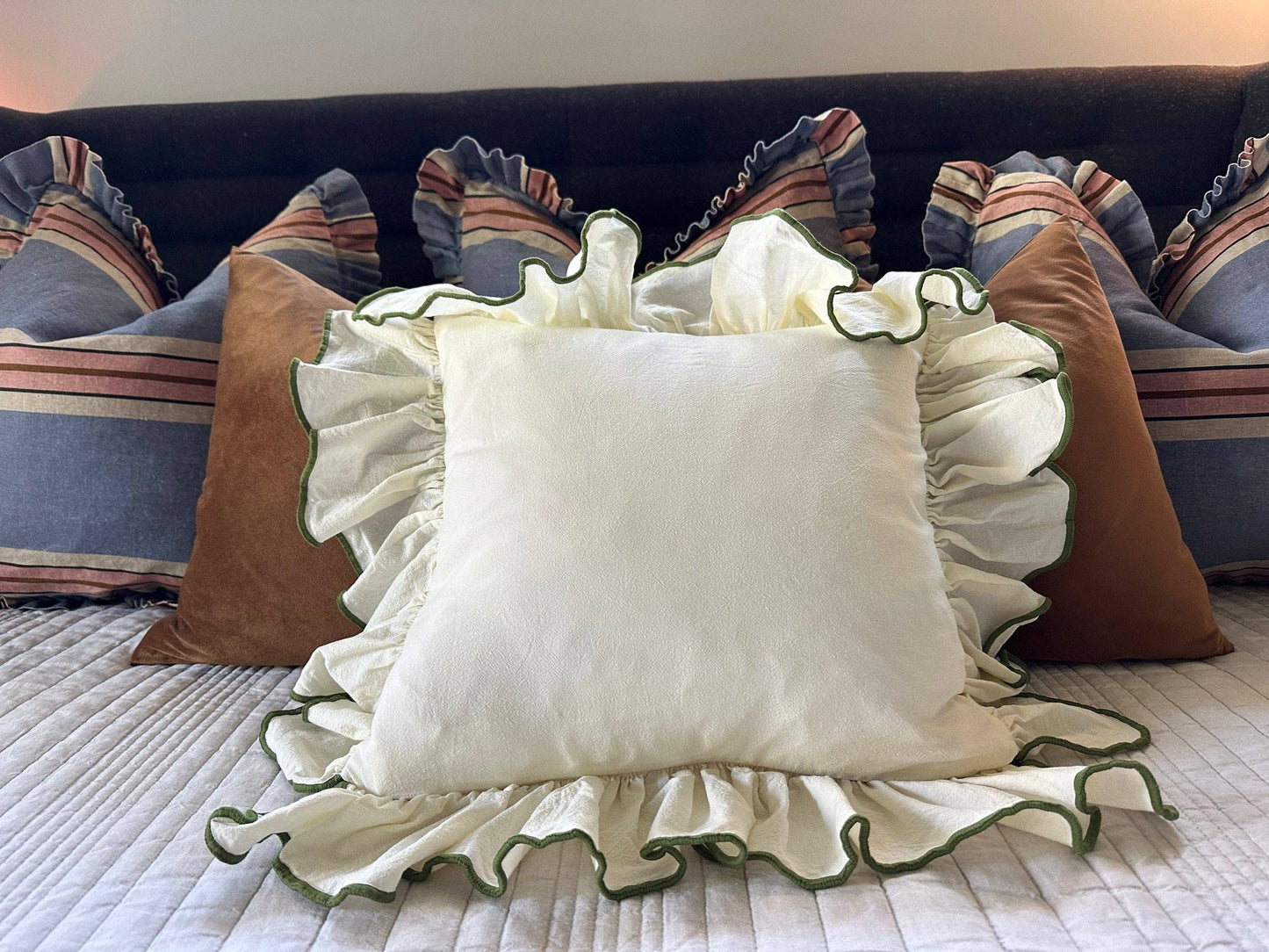Linen-Ruffle Pillow | Green