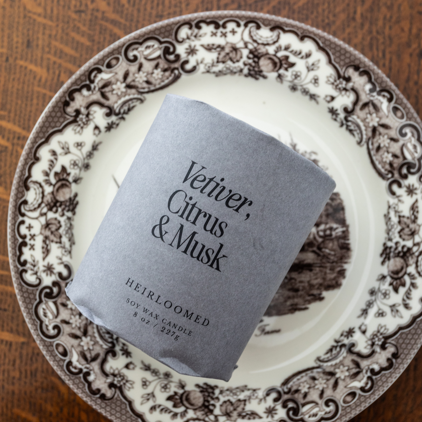 Heirloomed Candle - Vetiver, Citrus & Musk - 8 oz Soy Wax
