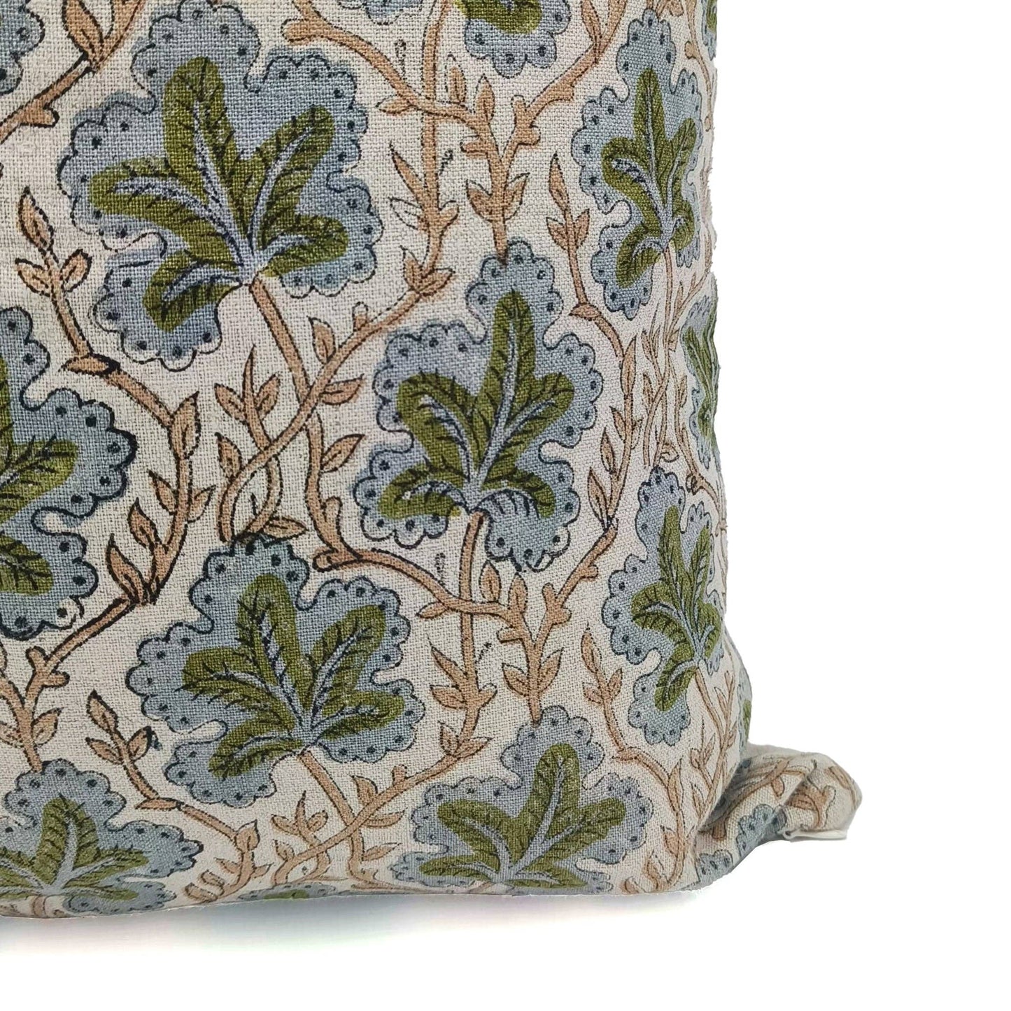 The Junia Pillow Cover