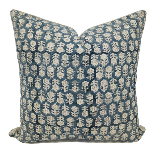 The Isolde Pillow Cover 22x22